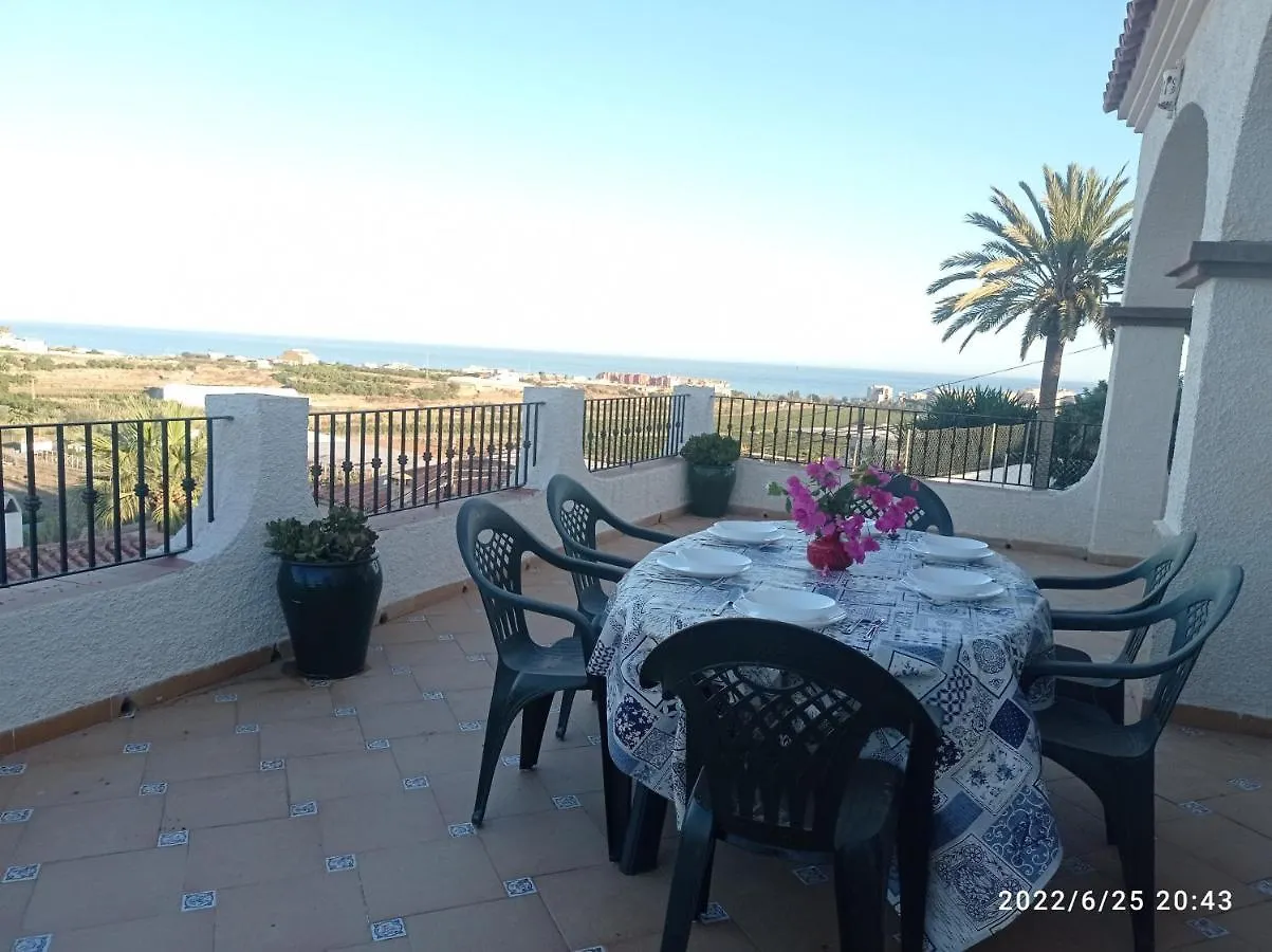 Bonitas Vistas Al Mar Y Terrazas Villa Barbel Torrox